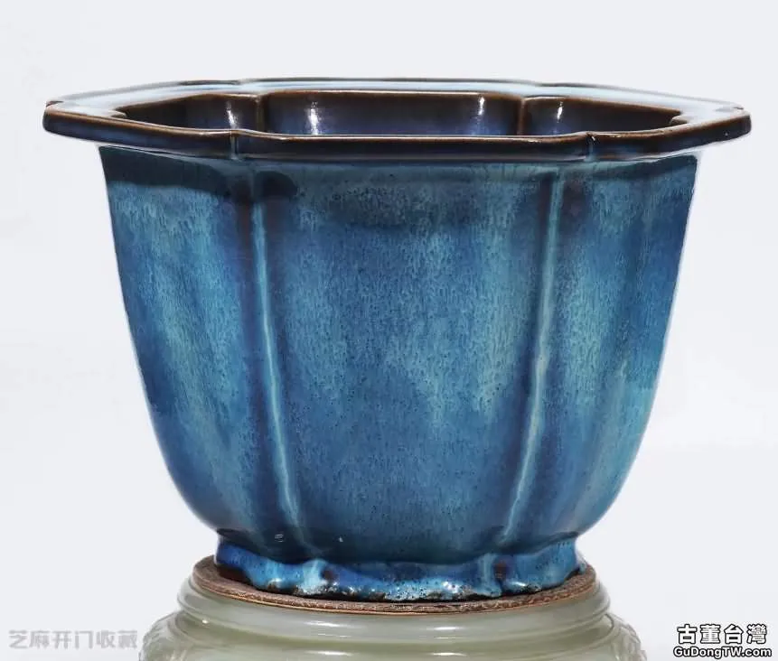 清代藍釉瓷器值錢嗎
