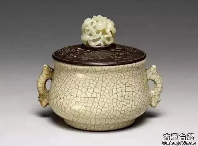 乾隆皇帝私藏的南宋官窯瓷器