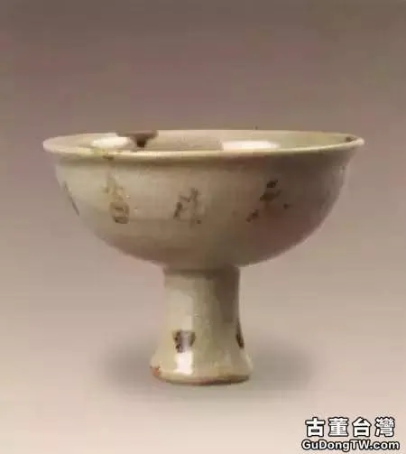 高足杯:元代瓷器中最流行的器型