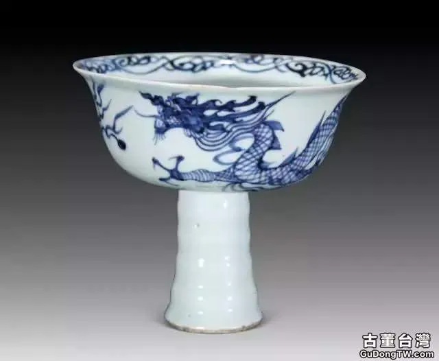 高足杯:元代瓷器中最流行的器型