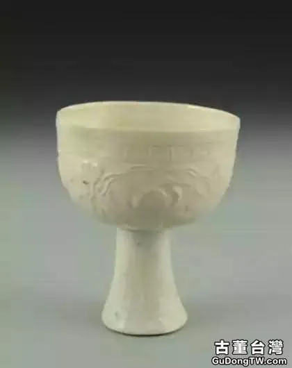 高足杯:元代瓷器中最流行的器型