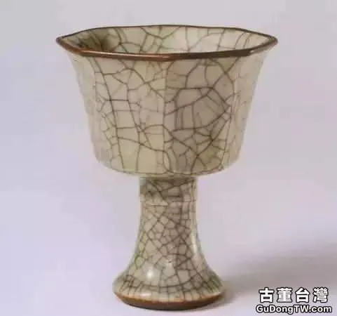 高足杯:元代瓷器中最流行的器型
