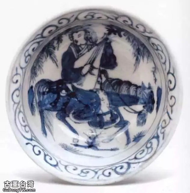 高足杯:元代瓷器中最流行的器型