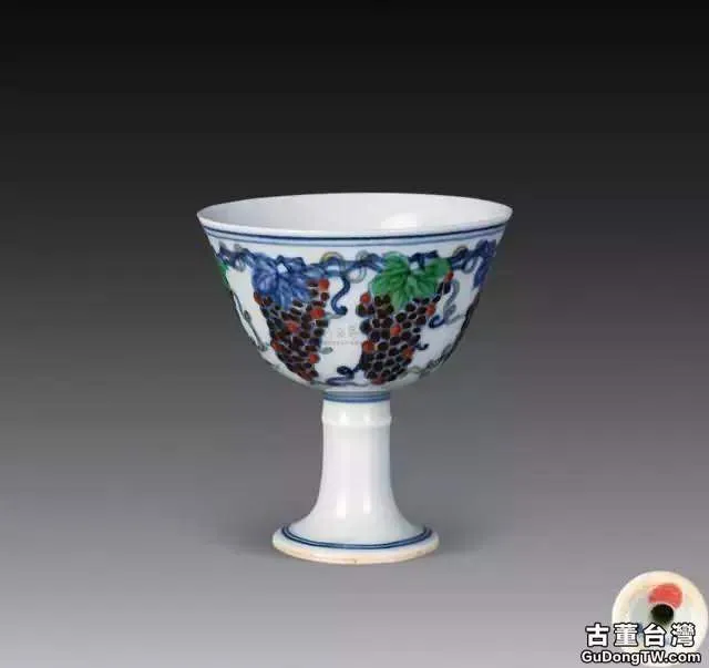 高足杯:元代瓷器中最流行的器型