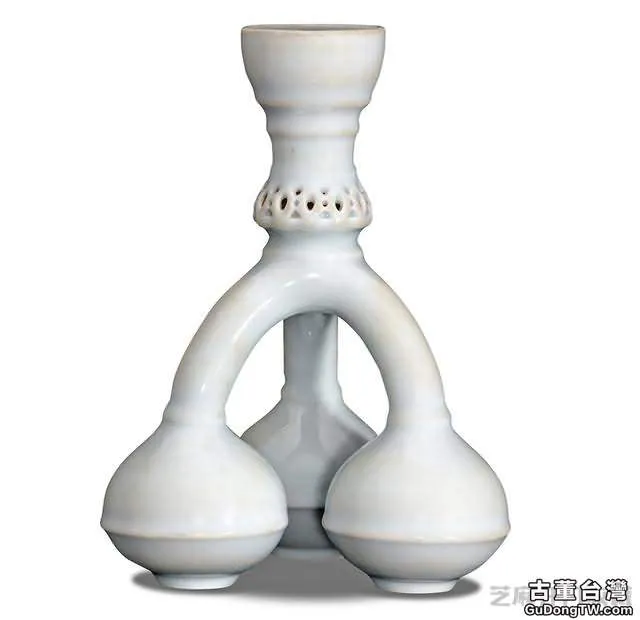 永樂 甜白釉三壺連通器