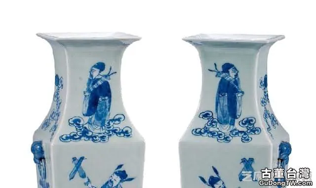 清 豆青釉青花八仙人物方瓶一對