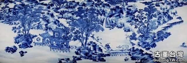 「嘉德春拍」耕讀傳家久 詩書繼世長——清乾隆 青花耕讀圖膽式瓶賞析
