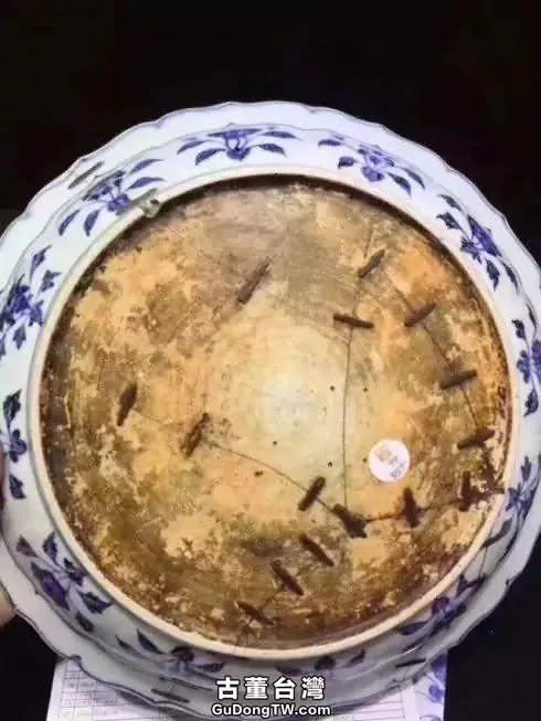 封面作品無緣買家，竟被無底殘器搶足了風頭！