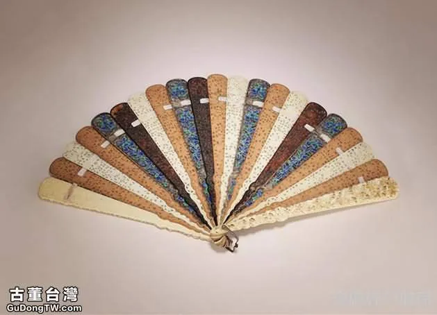 清代文人折扇有哪些主要特徵