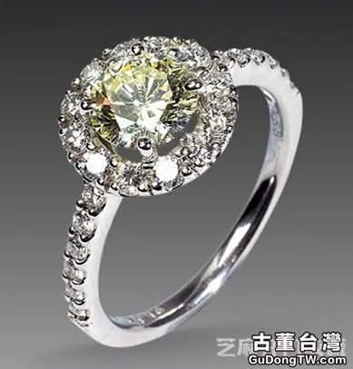 選購白金鑽石戒指的方法有哪些？