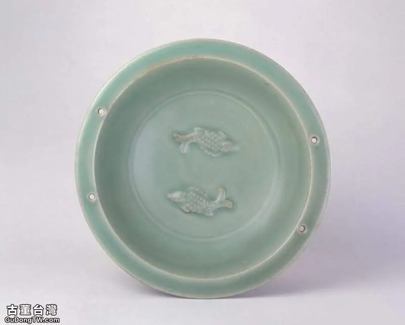 清時期的翠青釉瓷器有什麼不同