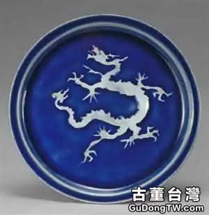 元青花瓷底足辨識,千萬別踩雷，收藏需謹慎