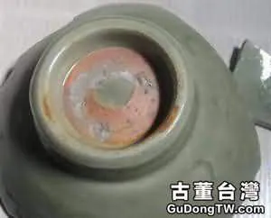 元青花瓷底足辨識,千萬別踩雷，收藏需謹慎