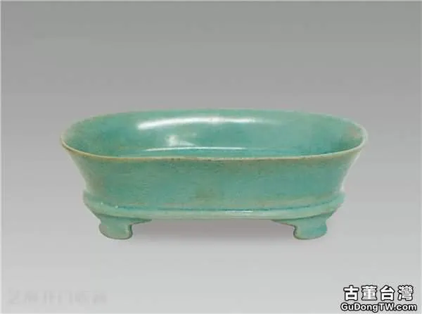汝窯天青釉瓷器