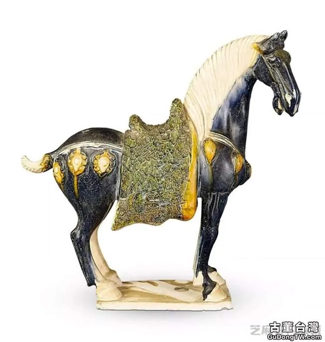 三彩陶瓷不同朝代各有特點 價值最高的果然是它