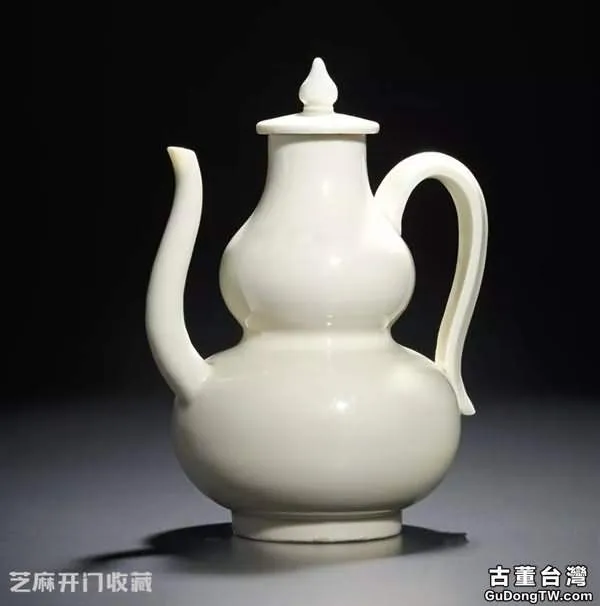 白瓷壺用來泡這些茶  飲茶實在是一種樂趣