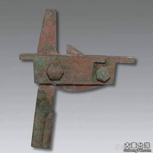 青銅兵器 是一種由狩獵工具發展而來的戰鬥用械
