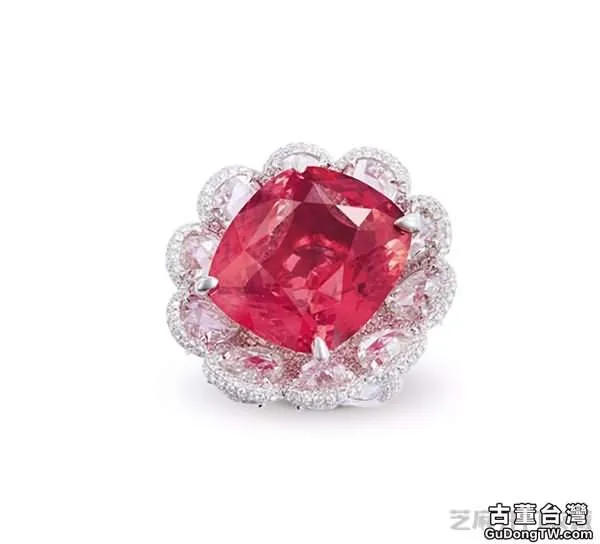 紅色尖晶石 英女王王冠的核心 卻為何常與紅寶石混淆