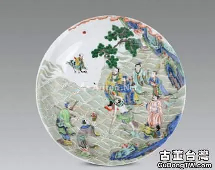 明代五彩瓷器具有很高的收藏價值