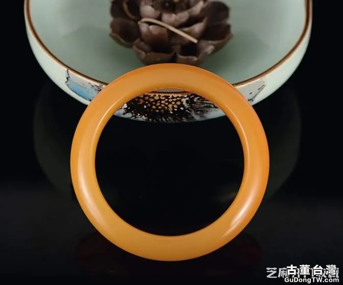 挑選黃龍玉手鐲的三大技巧 個個重要