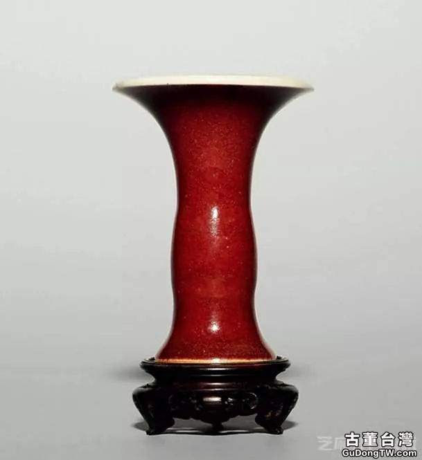 郎窯紅瓷器收藏價值如何