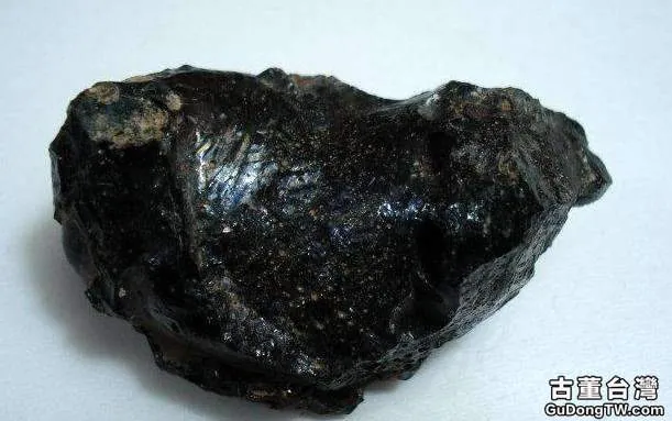 黑色隕石