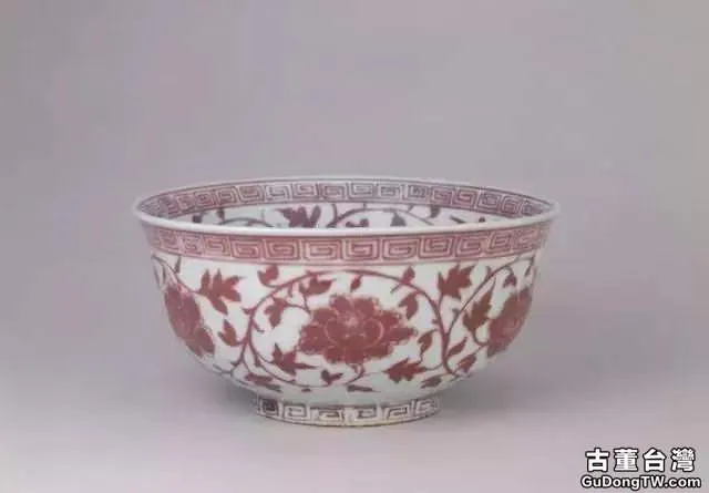 洪武釉裡紅瓷器：朱元璋的紅色情結