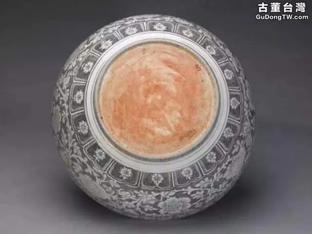 洪武釉裡紅瓷器：朱元璋的紅色情結