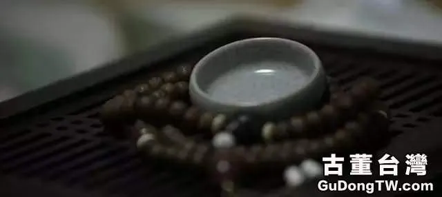 瓷器小竅門：汝瓷開片