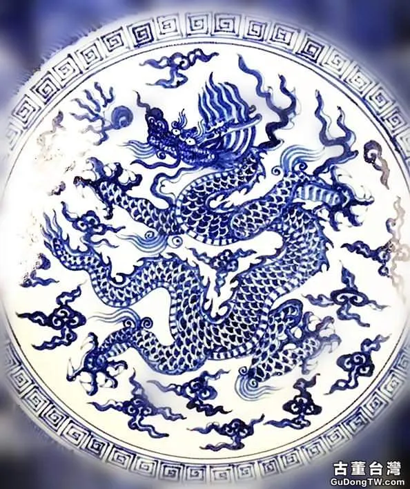元、明、清——青花瓷上龍紋的特點解析