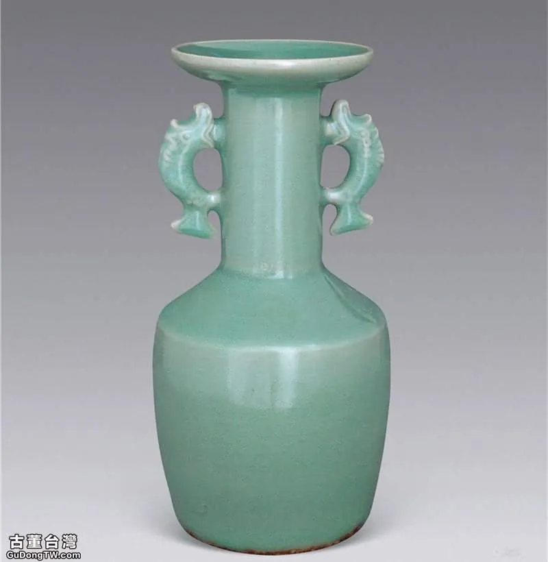 梅子青釉瓷器