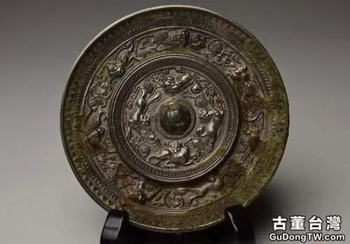 古代皇帝收藏把玩銅鏡的故事