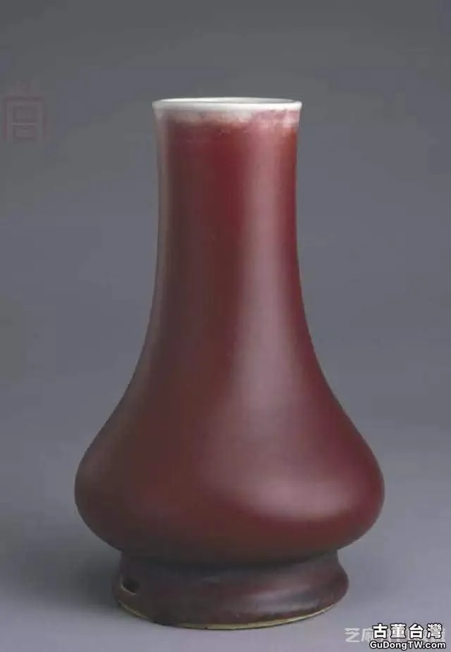 「脫口垂足郎不流」，為何郎窯紅仿品大多有形無神，有色無彩？