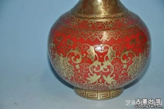康熙時期郎窯紅釉瓷極為珍貴