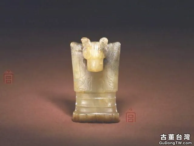 珍藏在北京故宮博物院的商代玉器