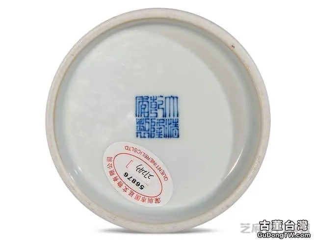 乾隆 青花粉彩山水紋柿耳瓶