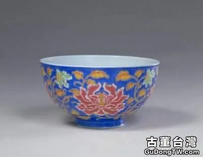 清琺琅彩的介紹與時代特徵