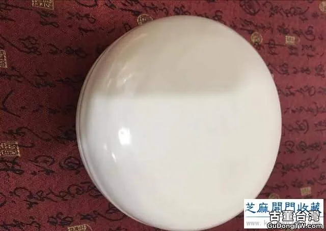 甜白釉的詳細特徵及價值走向 甜白釉市場價格分析