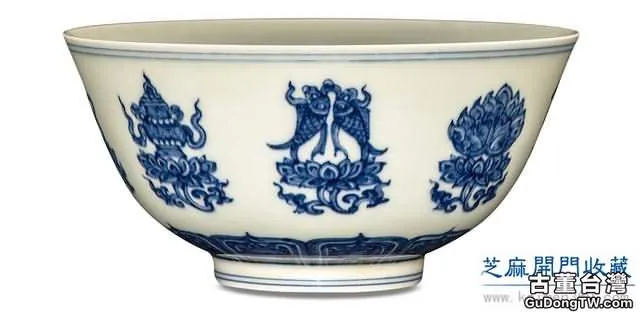 成化 青花八寶紋碗