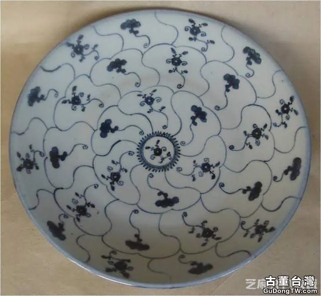 清代青花——從盛轉衰（1644—1911）