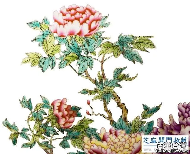 乾隆 粉彩花石雄鷹圖天球瓶