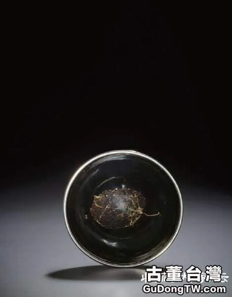 宋 吉州窯黑釉木葉紋碗