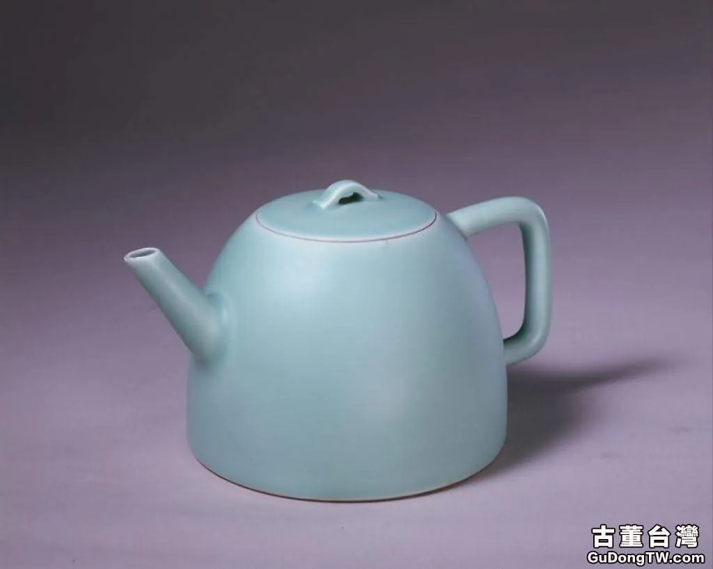粉青釉茶壺