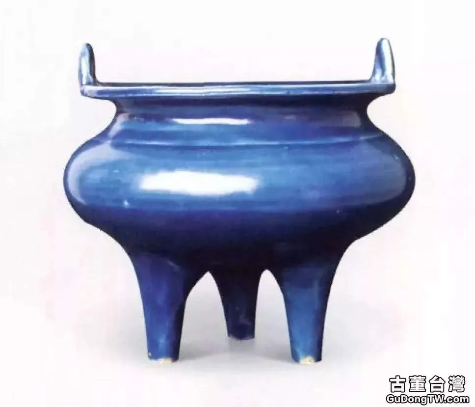 元代  藍釉三足爐