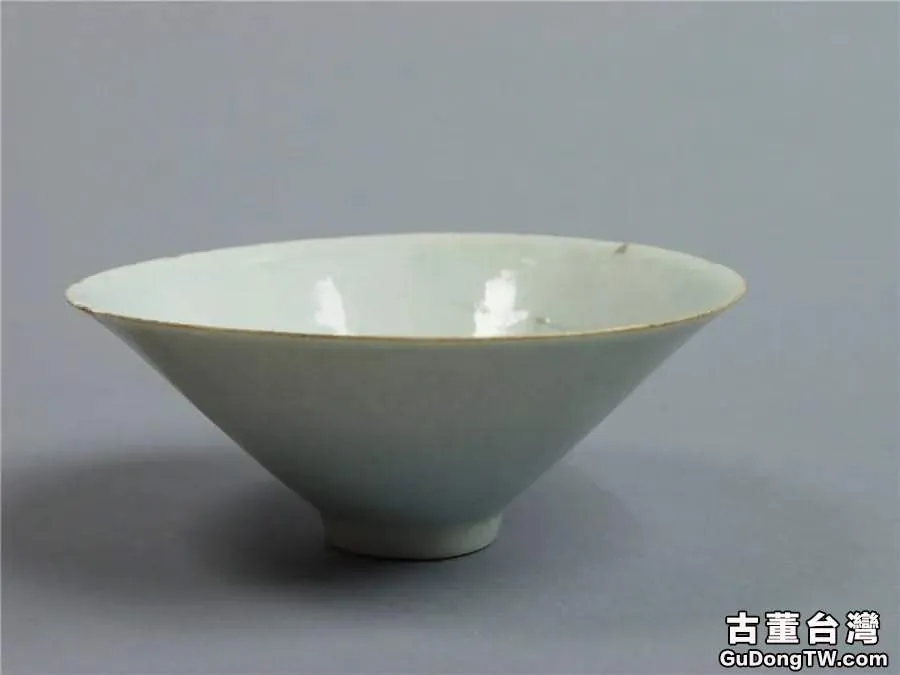 影青瓷斗笠碗